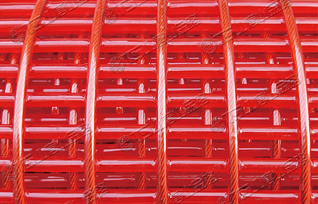 篩分設備選用聚氨酯篩網(wǎng)，高耐磨、壽命長