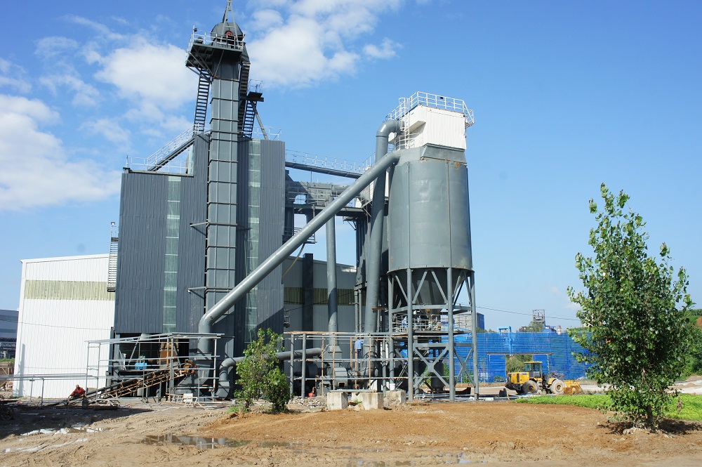 天然砂、水洗砂、機(jī)制砂有何區(qū)別?用什么制砂設(shè)備加工生產(chǎn)好?